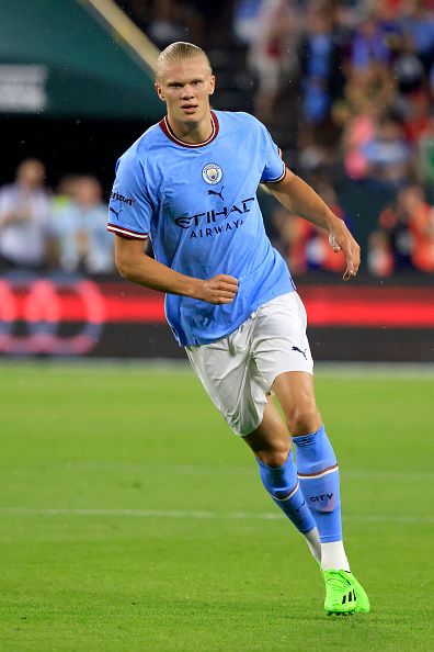 Haaland playing for Man City.