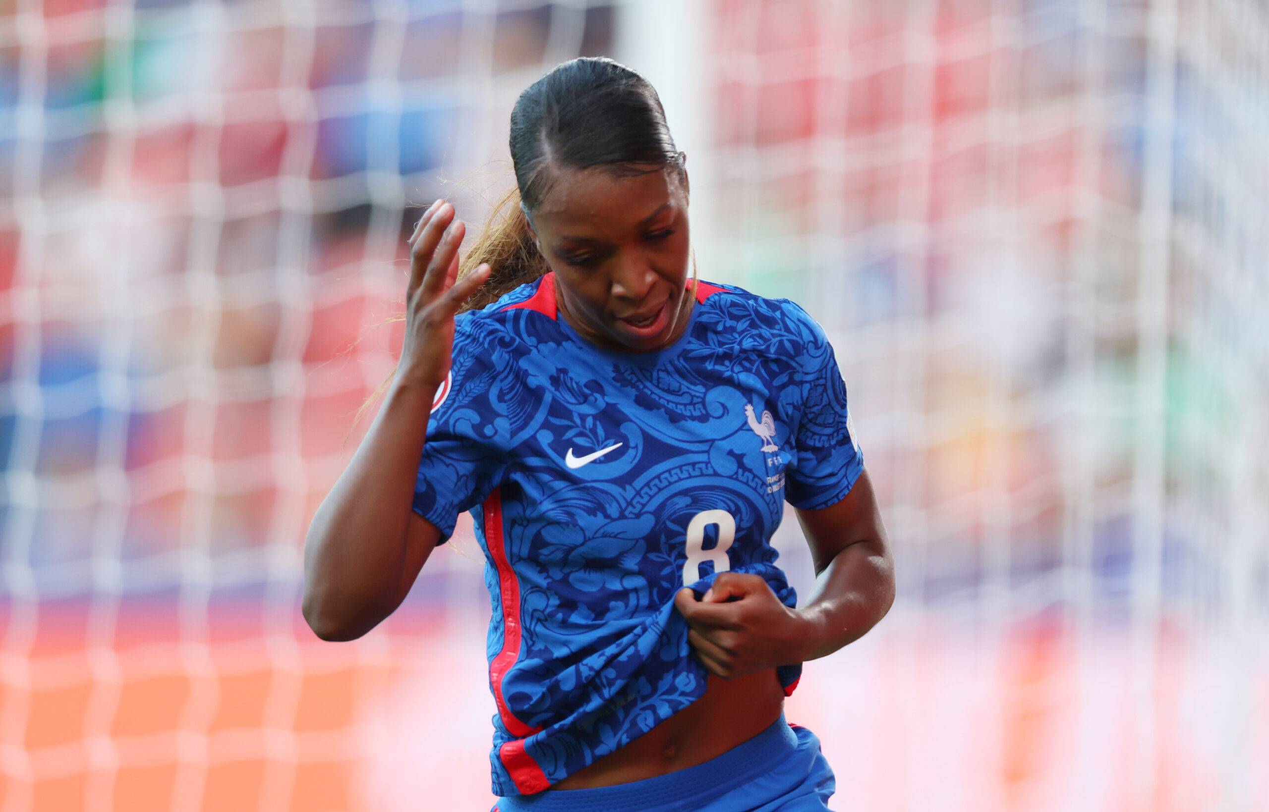 Grace Geyoro of France celebrates at Euro 2022