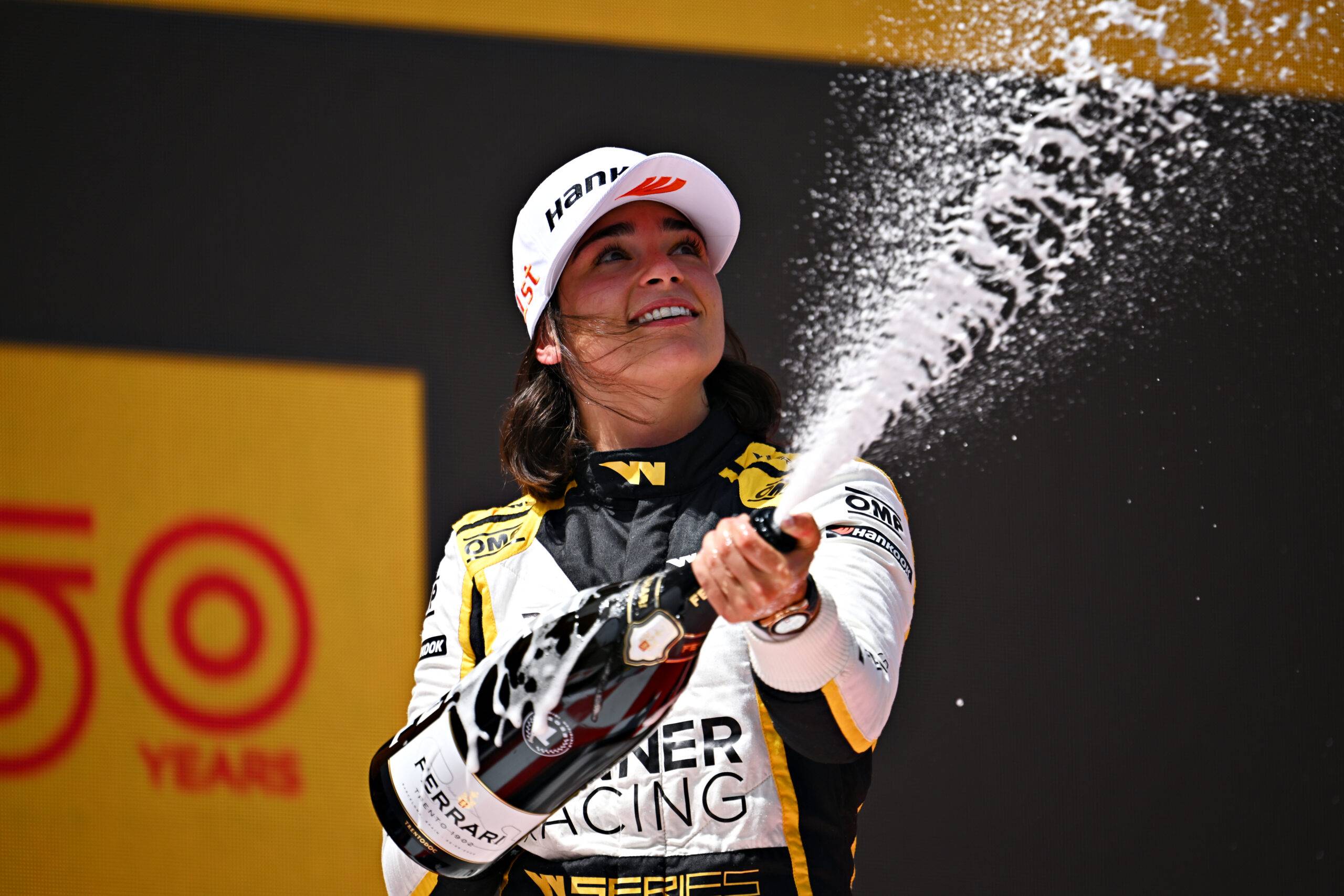 Jamie Chadwick celebrates winning Spanish GP