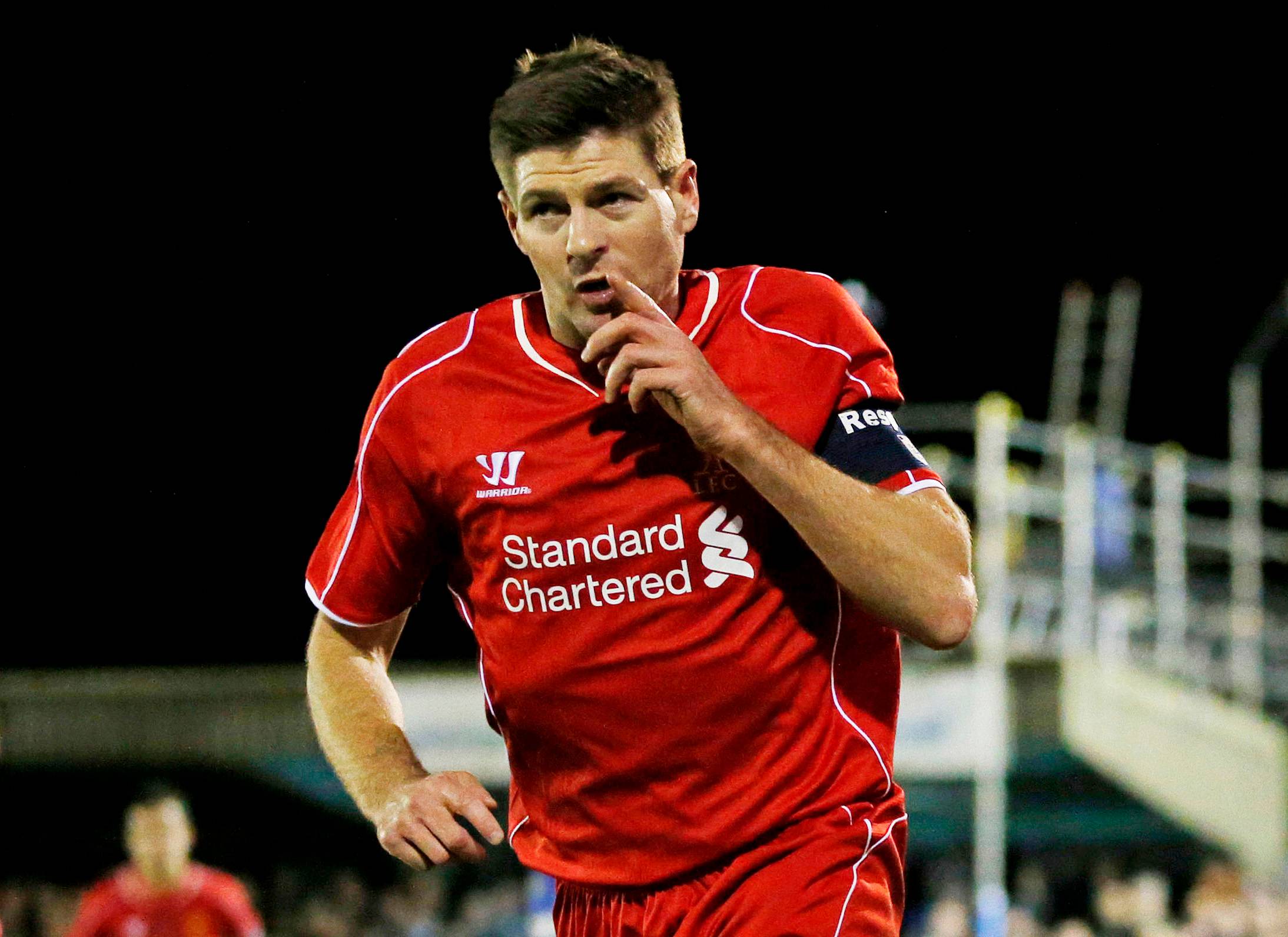 Steven Gerrard in action for Liverpool vs AFC Wimbledon in 2015