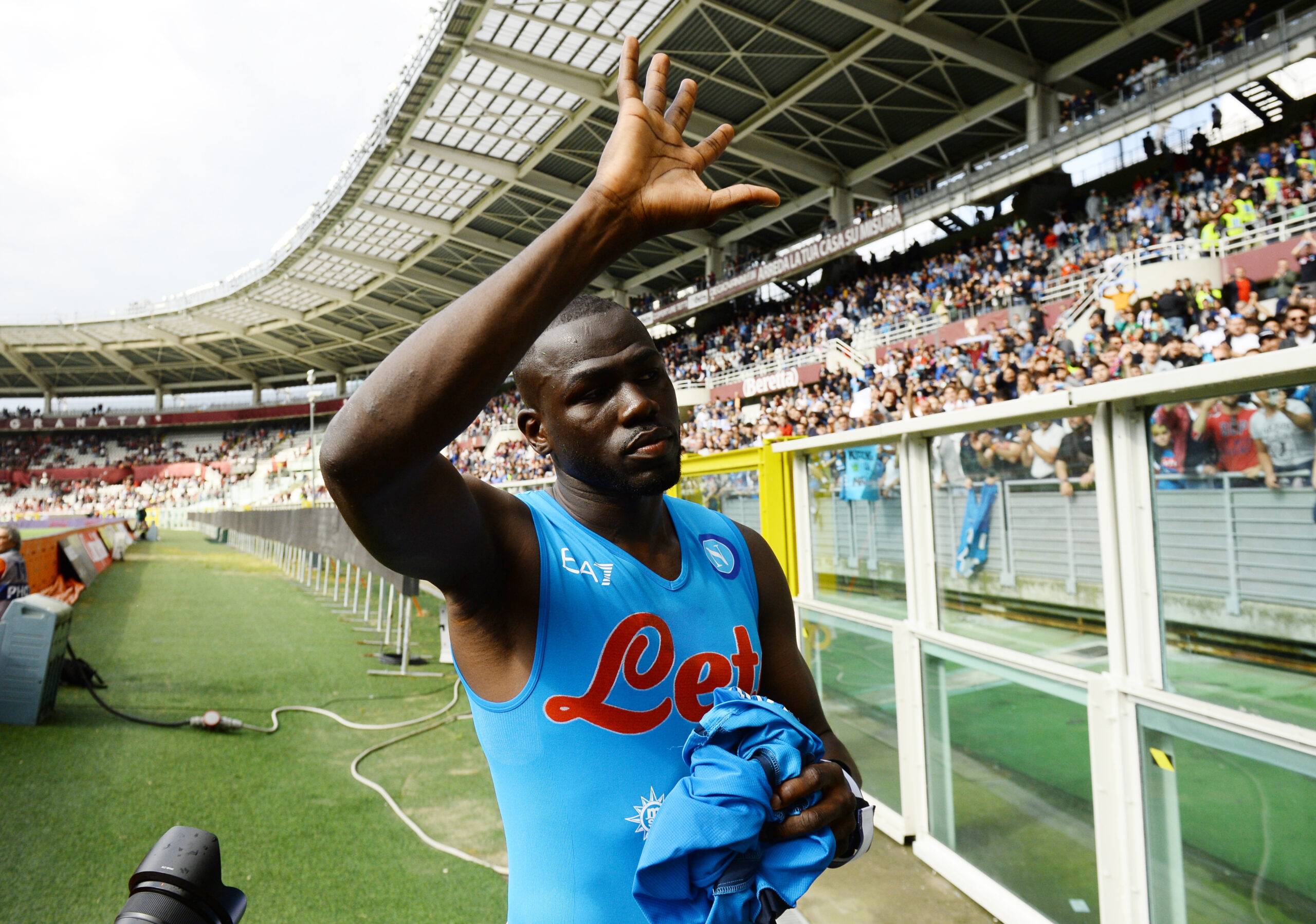 Koulibaly salutes Napoli fans.