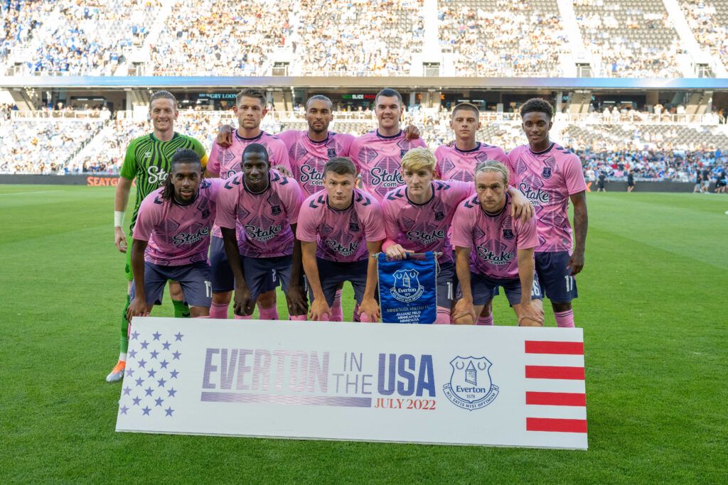 Everton in their new pink kit.