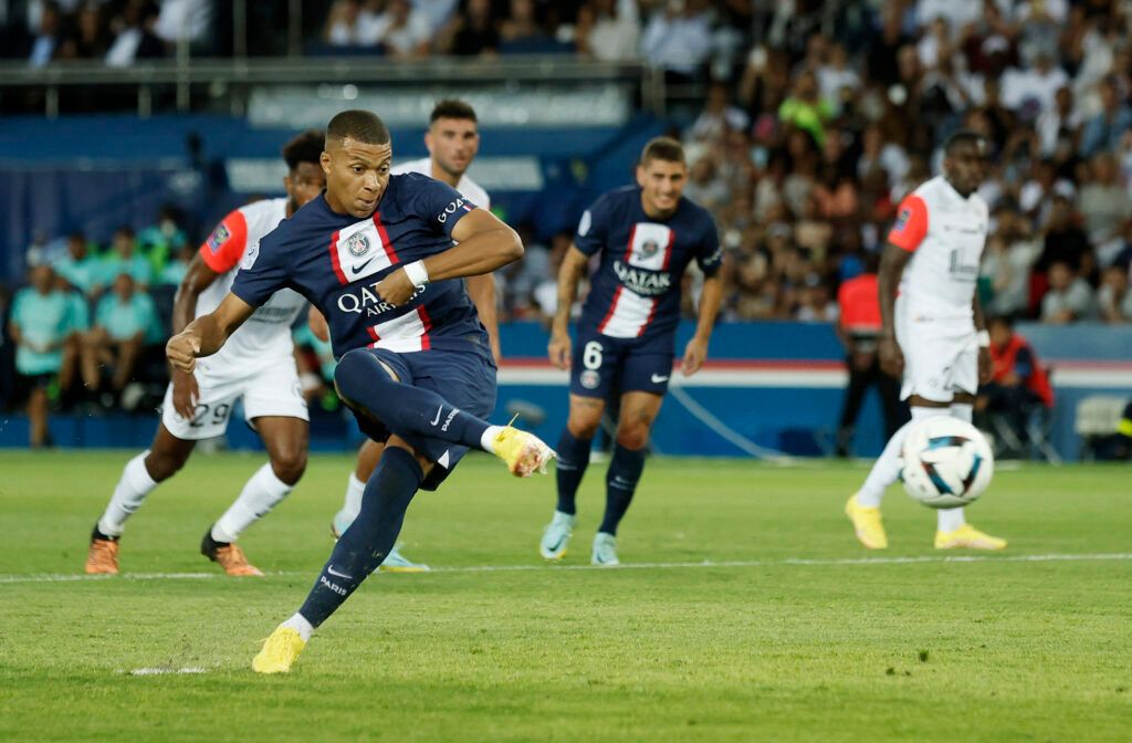 Kylian Mbappe's missed penalty for PSG vs Montpellier