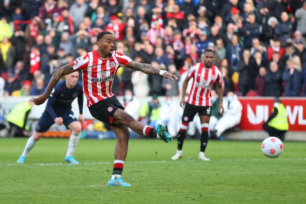 Ivan Toney of Brentford scores their side's second goal from a penalty 