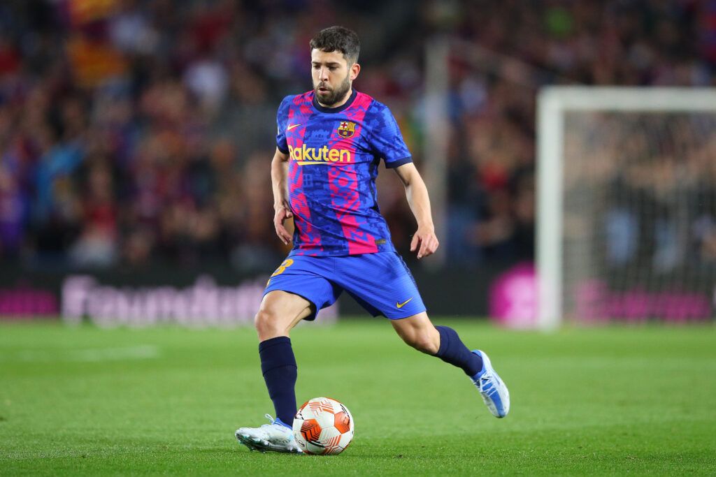 Jordi Alba of FC Barcelona pass the ball