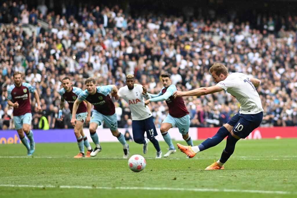 Harry Kane of Tottenham Hotspur scores their team's first goal from the penalty spot