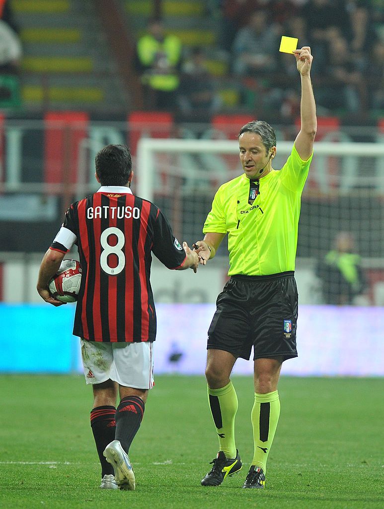 Gennaro Gattuso është ndëshkuar me karton të verdhë ndërsa ishte në aksion për AC Milan