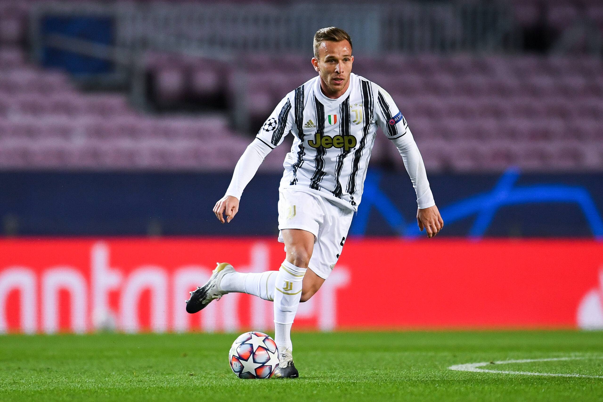Arthur in action for Juventus