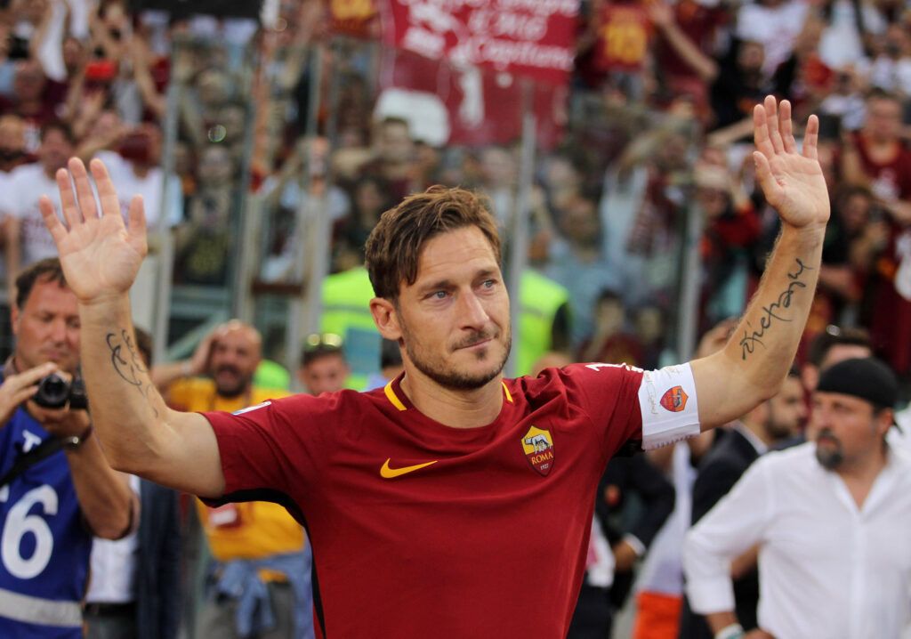 Francesco Totti greets Roma fans