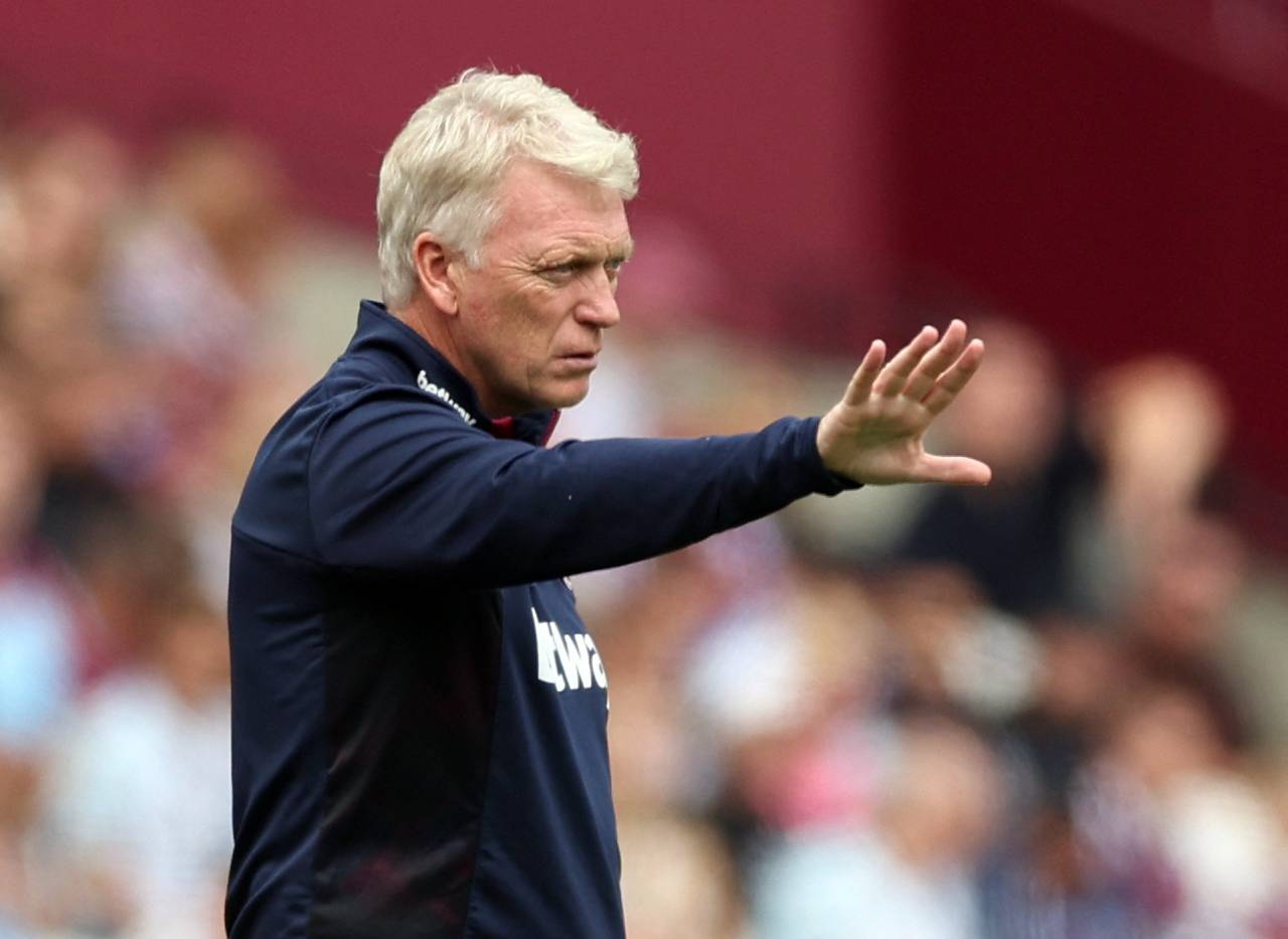 West Ham United manager David Moyes gestures during Brighton game