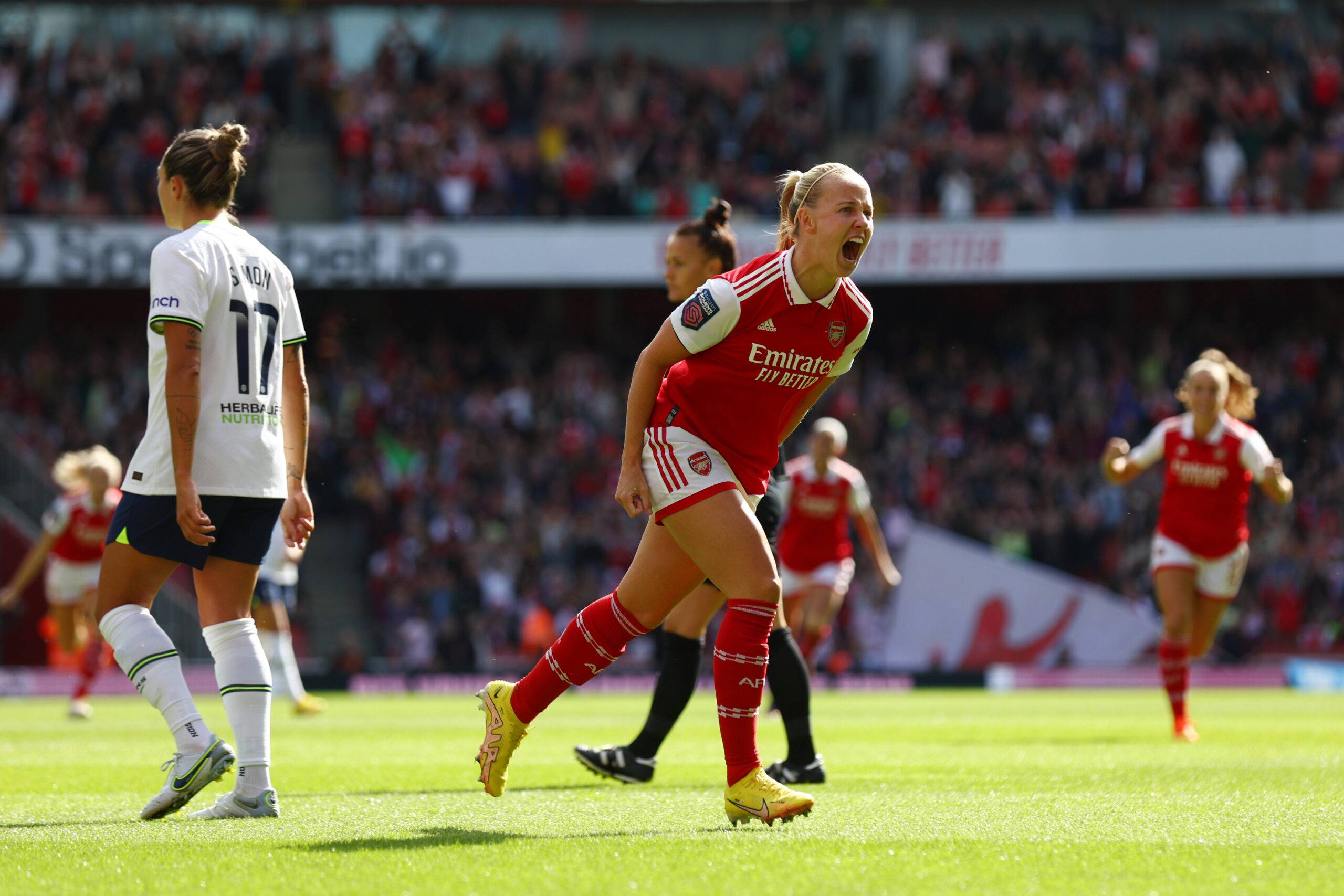 Beth Mead celebrates for Arsenal vs Spurs