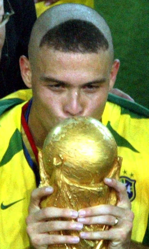 Ronaldo aceita a Copa do Mundo de 2002