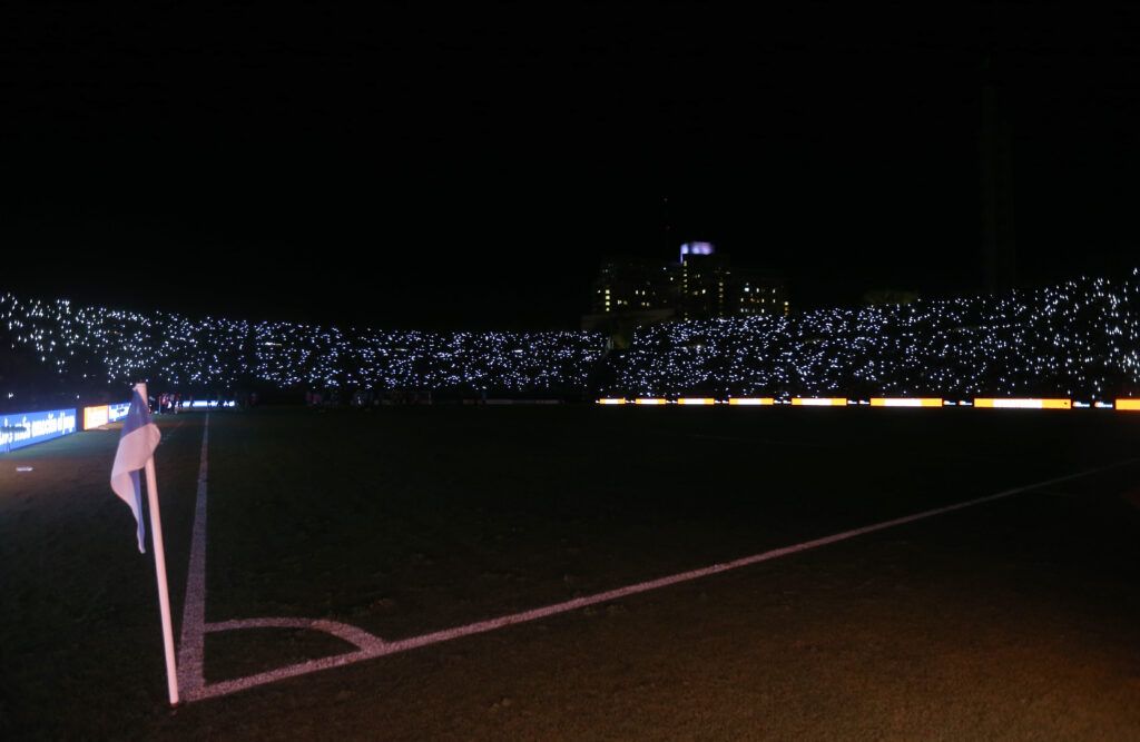 Estadio Centenario de Uruguay después de un partido.