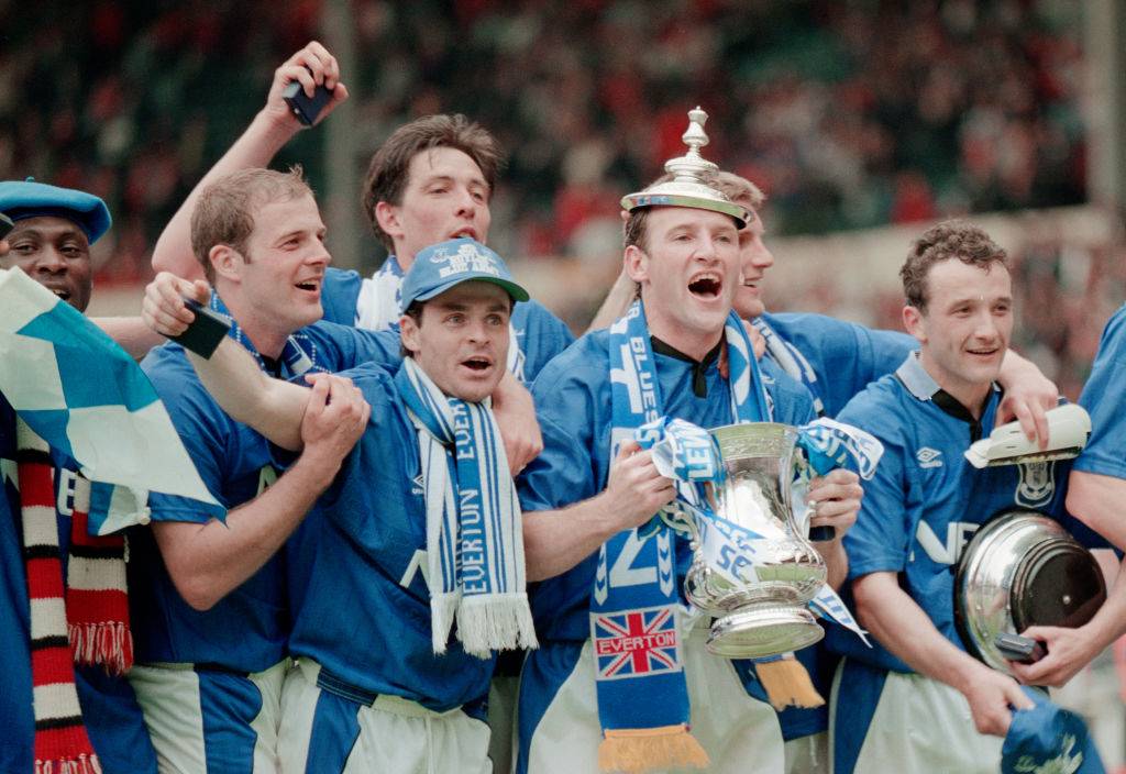 Everton players celebrate winning the FA Cup in 1995