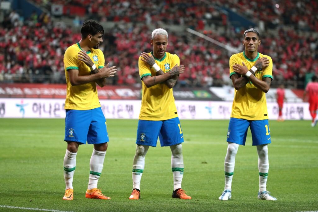 Neymar, Ravenha e Lucas Paquetá pelo Brasil