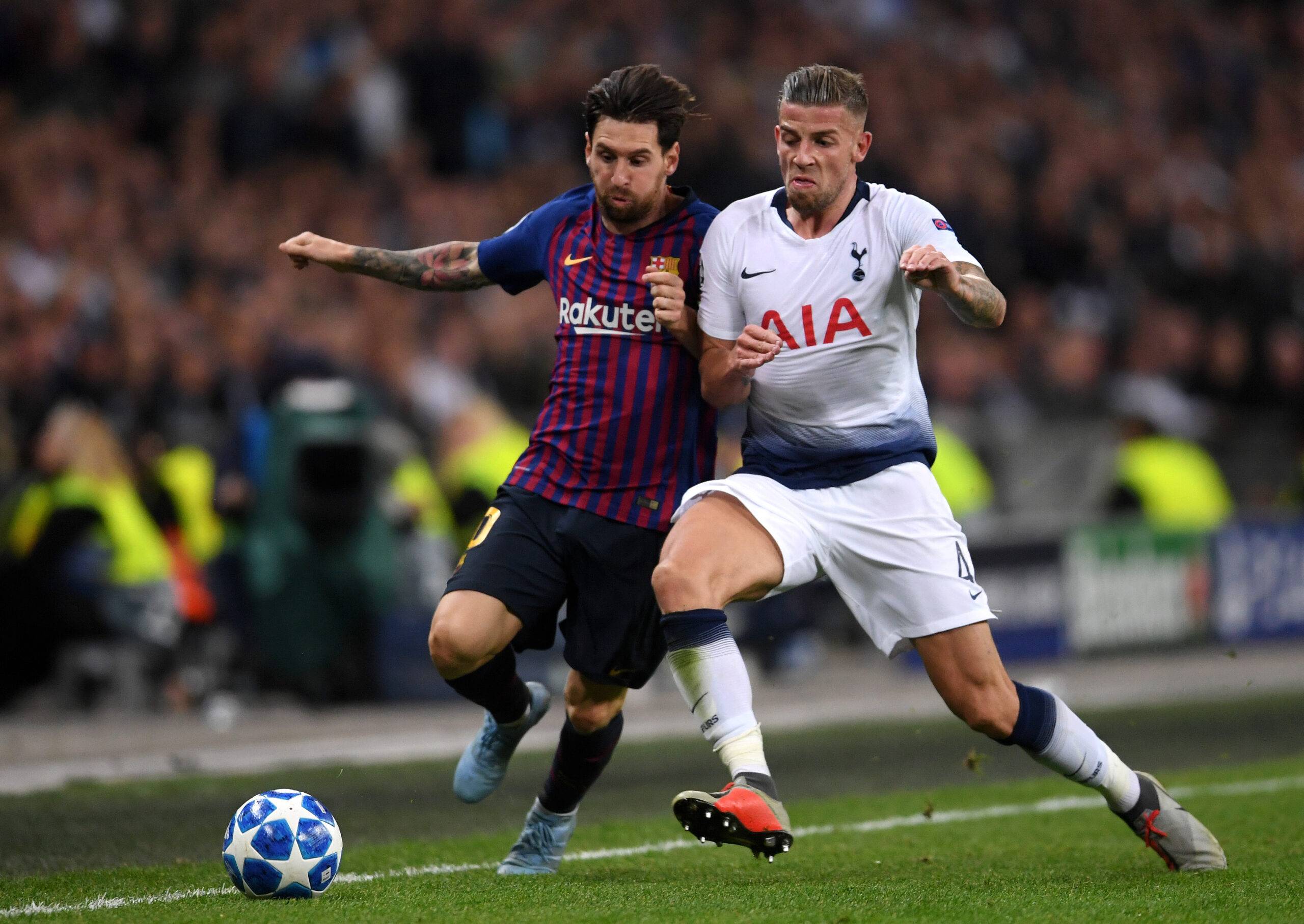Lionel Messi takes on Toby Alderweireld during his Barcelona days