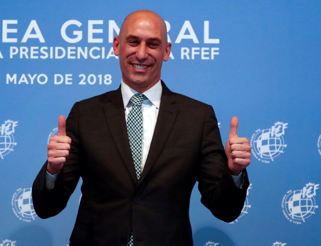 La reacción de sorpresa de De Gea a las extrañas noticias del jefe de la FA de España después del desaire de WC – GiveMeSport