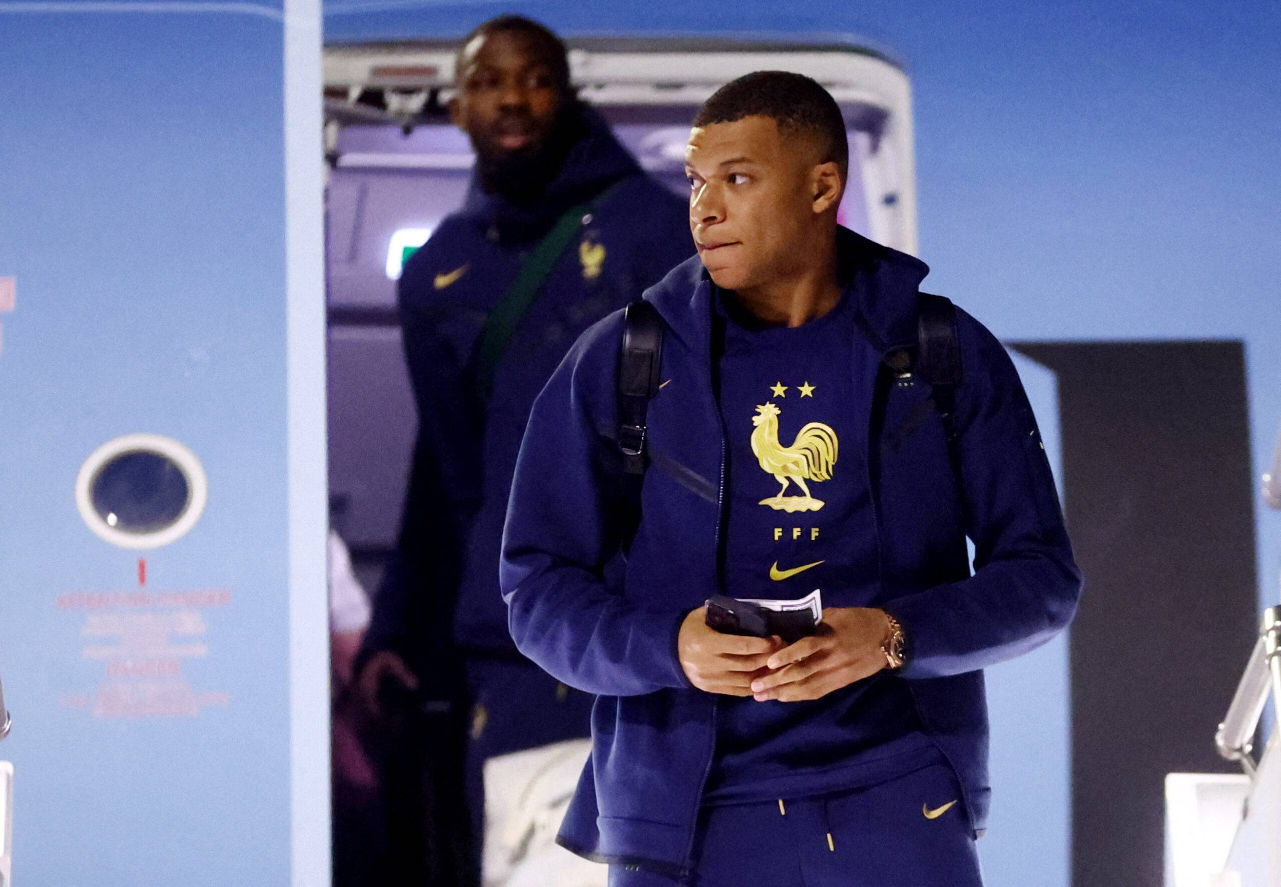 France's Mbappe arrives in Qatar.