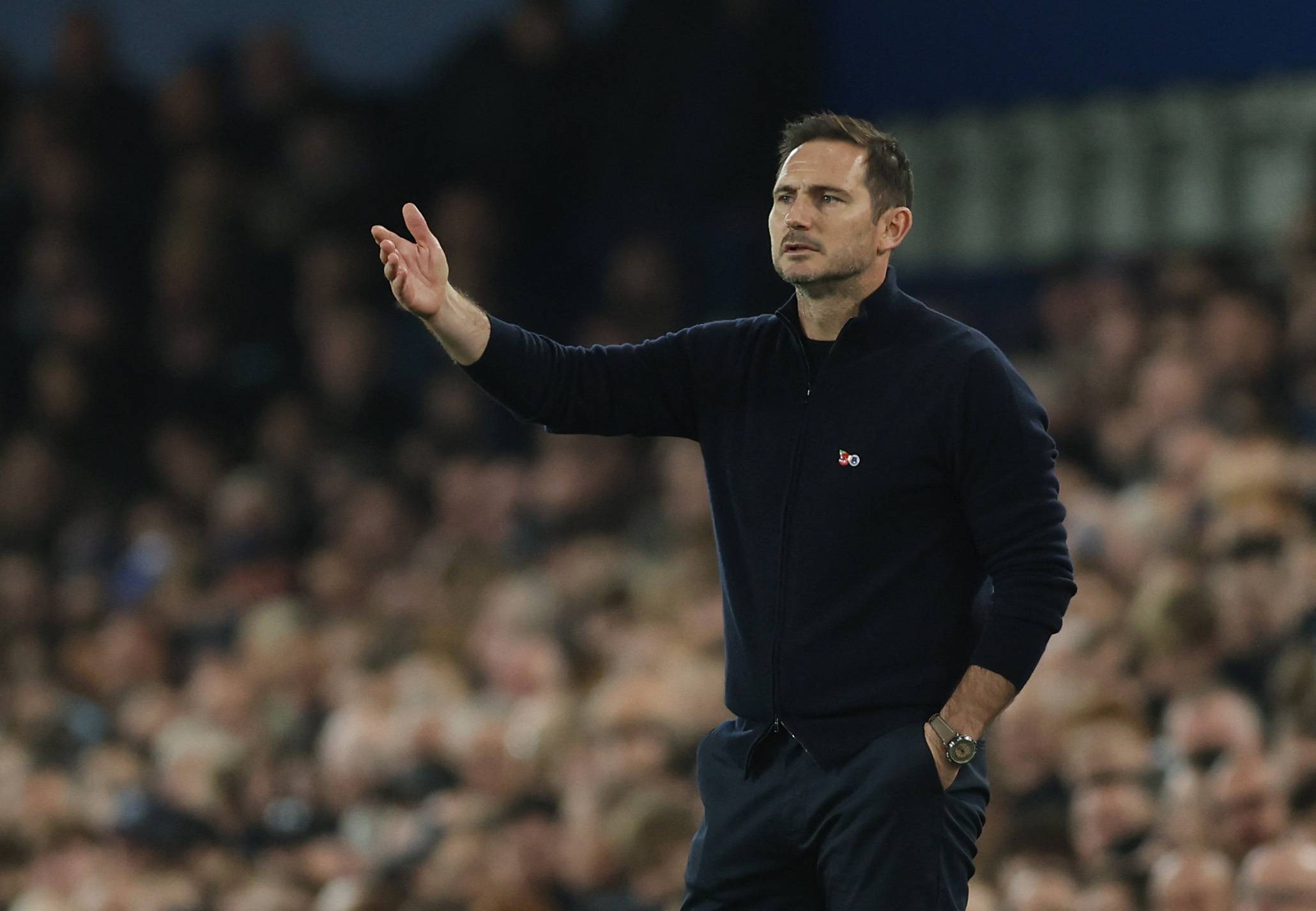 Frank Lampard on the touchline during Everton vs Leicester City