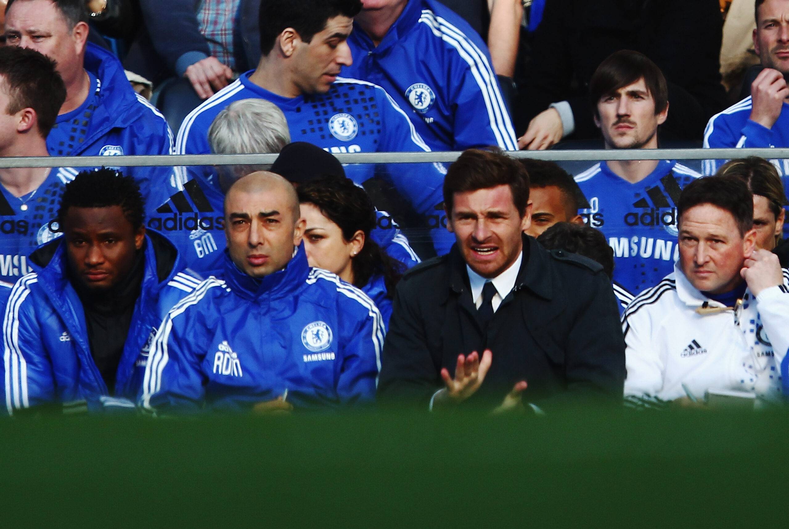 Villas-Boas clapping in the Chelsea dugout.