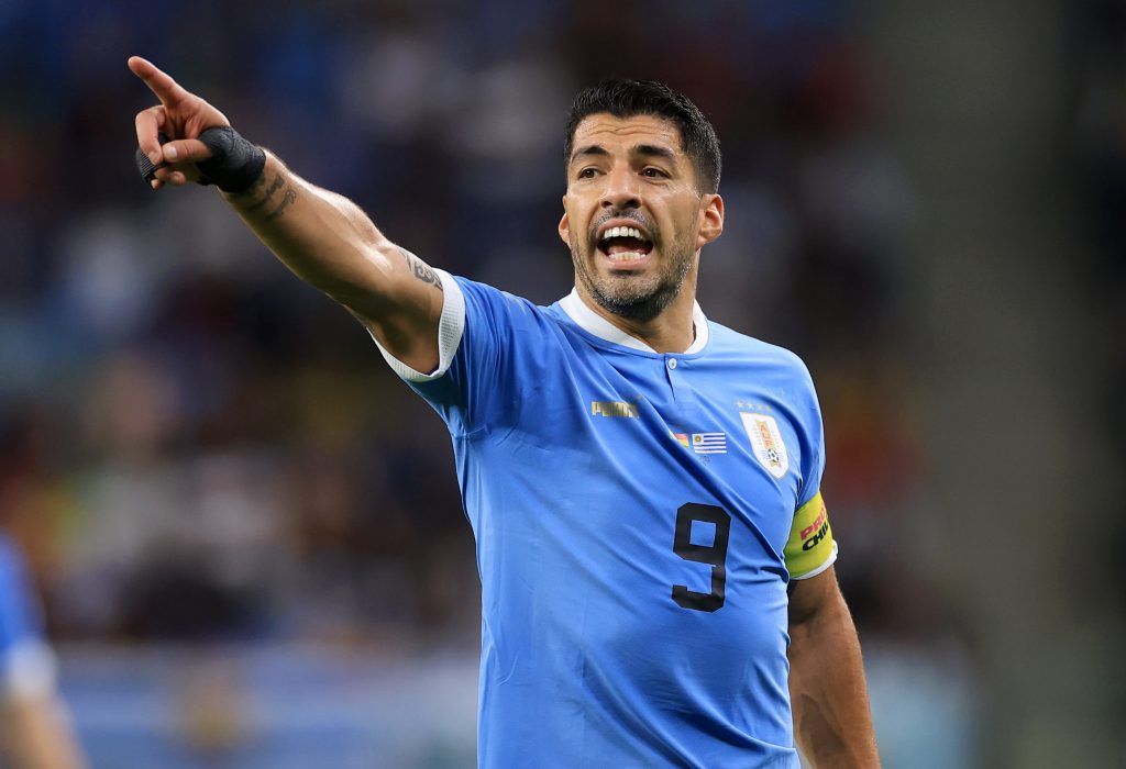 Luis Suarez bën gjeste gjatë ndeshjes së Uruguait