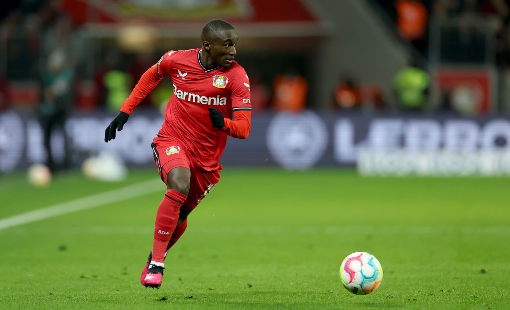 Moussa Diaby running with the ball at Bayer Leverkusen